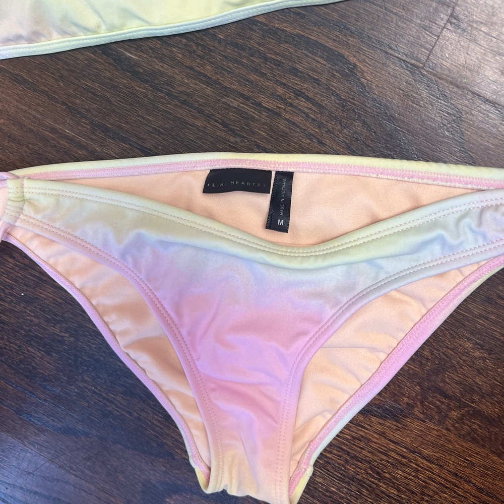 LA hearts soft pastel tye dye pastel bikini size M - Picture 6 of 10